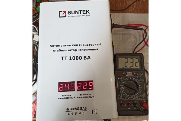 Тиристорный стабилизатор напряжения 120-280В SUNTEK TT-1000